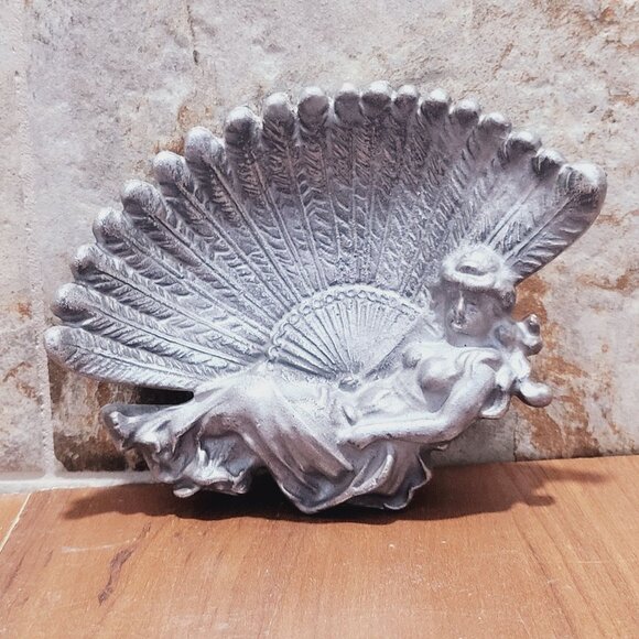 Vintage Cast Metal Trinket Dish Feather Fan Boudoir Lady - Picture 1 of 11